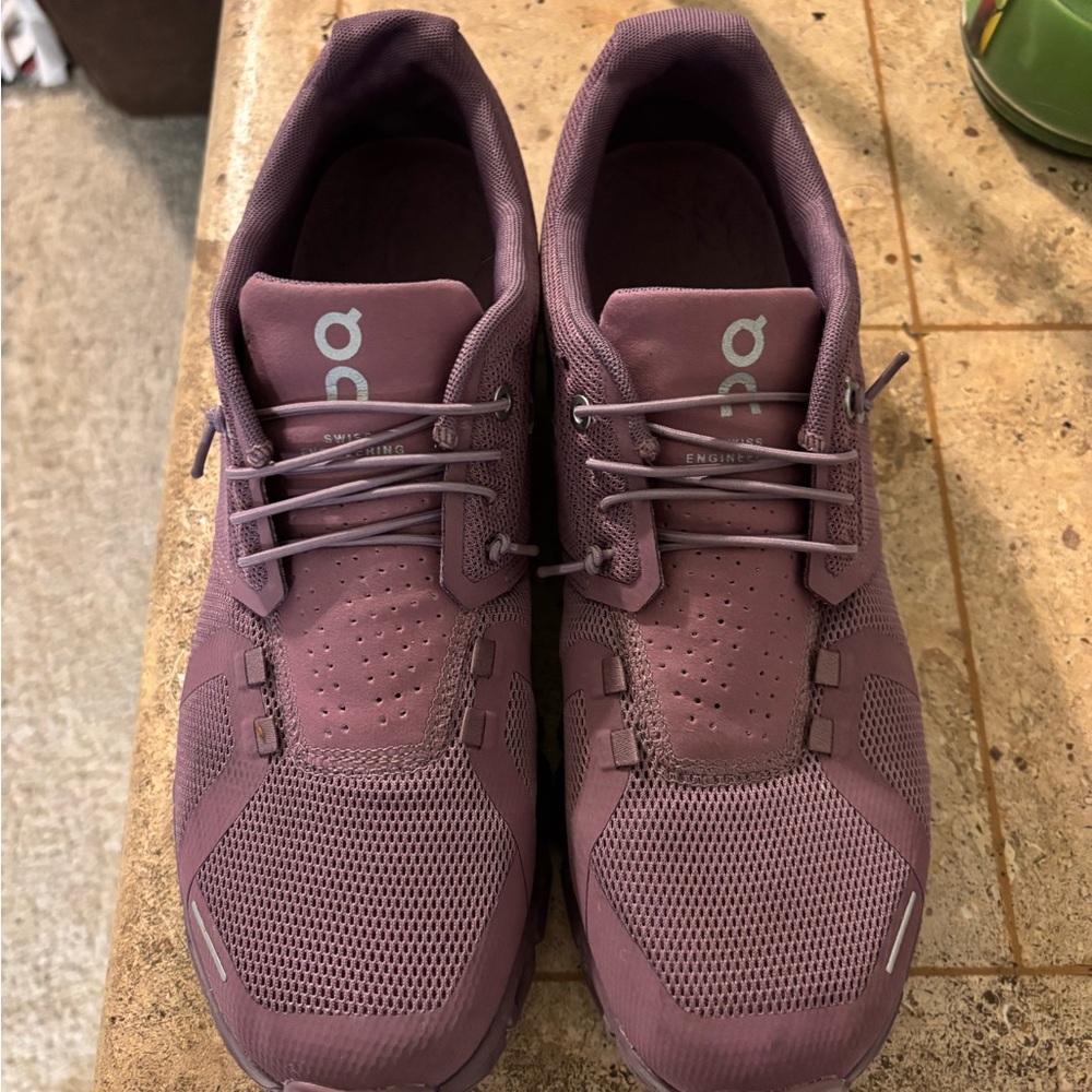 On Running Women’s Purple Sneakers Size 11